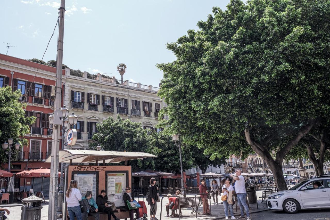 Suite Yenne Cagliari Bagian luar foto